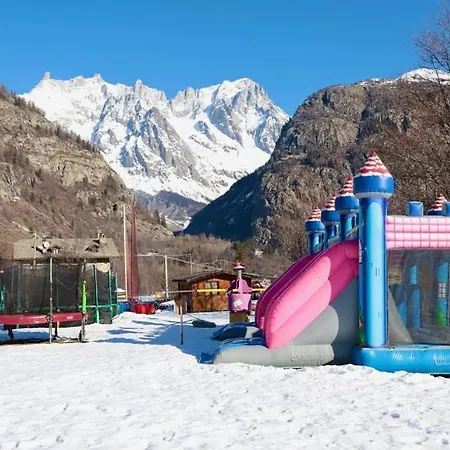 Apartment La Maison Des Guides - Trilocale A 500 Mt Dalle Piste Di Dolonne Courmayeur
