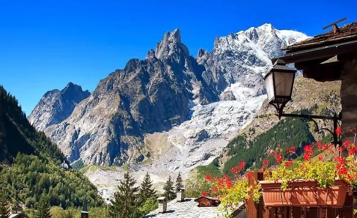 Апартаменты La Maison Des Guides - Trilocale A 500 Mt Dalle Piste Di Dolonne