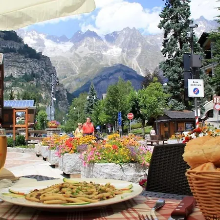 La Maison Des Guides - Trilocale A 500 Mt Dalle Piste Di Dolonne Apartamento *