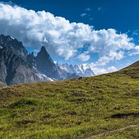 Apartament La Maison Des Guides - Trilocale A 500 Mt Dalle Piste Di Dolonne Courmayeur