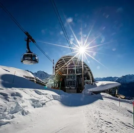 Апартаменты La Maison Des Guides - Trilocale A 500 Mt Dalle Piste Di Dolonne Курмайор