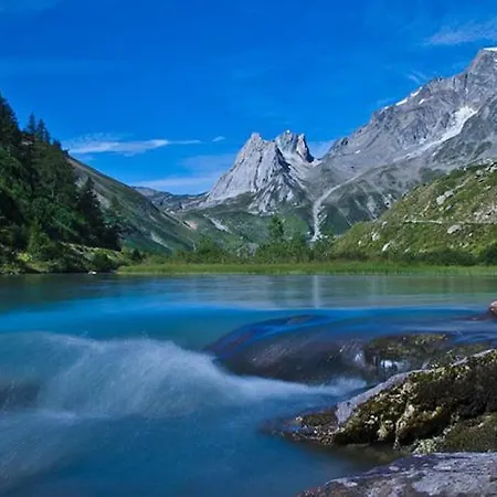 Апартаменты La Maison Des Guides - Trilocale A 500 Mt Dalle Piste Di Dolonne Курмайор