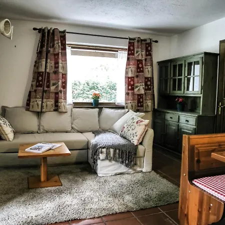 Апартаменты La Maison Des Guides - Trilocale A 500 Mt Dalle Piste Di Dolonne Курмайор
